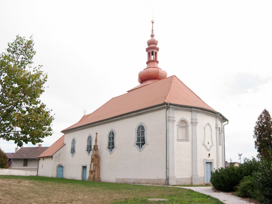 Rekonstrukce kostela sv. Bartoloměje v Chodovicích.